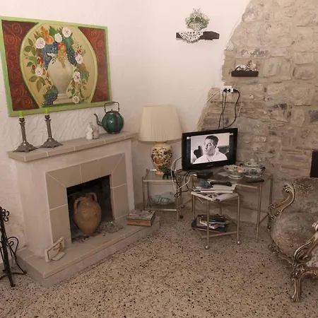 فندق مبيت وإفطار Ieri Oggi E Domani Rocca Cilento