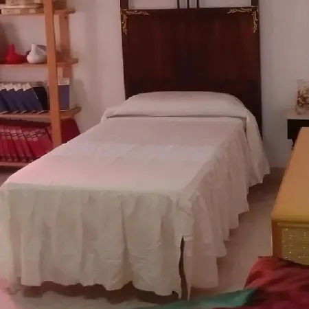 فندق مبيت وإفطار Ieri Oggi E Domani *